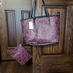 nine west heart print tote with attached wallet